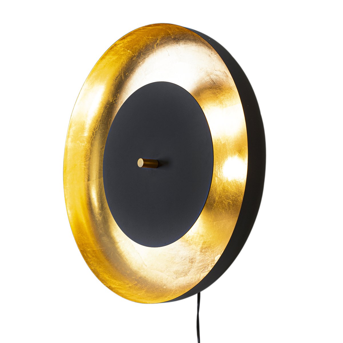 Shelby Ø50 Negro mate lámpara de pared De By Rydéns - La lámpara de pared Shelby combina a la perfección forma y función, proporcionando tanto una iluminación práctica como un llamativo detalle artístico que realzará verdaderamente su espacio vital.