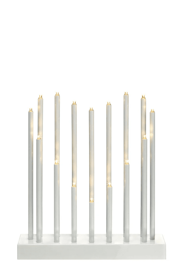 Romans Blanco De Markslöjd - Difunda calidez y luz en su hogar con este elegante portavelas de Adviento en forma de corazón que funciona a pilas.