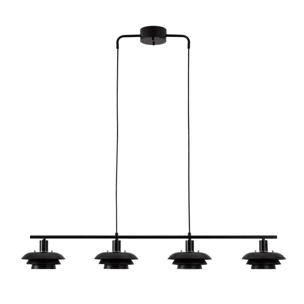 Stealth 120cm Negro Lámpas de techo De Nordic Lighting - La elegante l&aacute;mpara de techo Stealth, fabricada en metal negro con cuatro pantallas orientadas hacia abajo, proporciona una luz agradable y focalizada, ideal sobre una mesa de comedor o en la cocina.