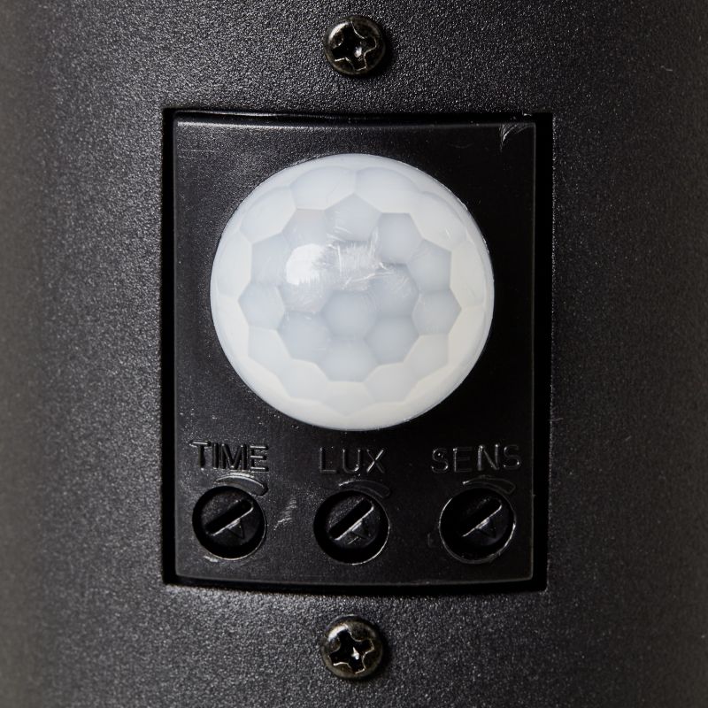 Dody 45cm Negro balizas De Brilliant - También puede personalizar el sensor según sus necesidades, incluyendo el tiempo que debe permanecer encendida al detectar movimiento y la distancia desde la que debe estar.