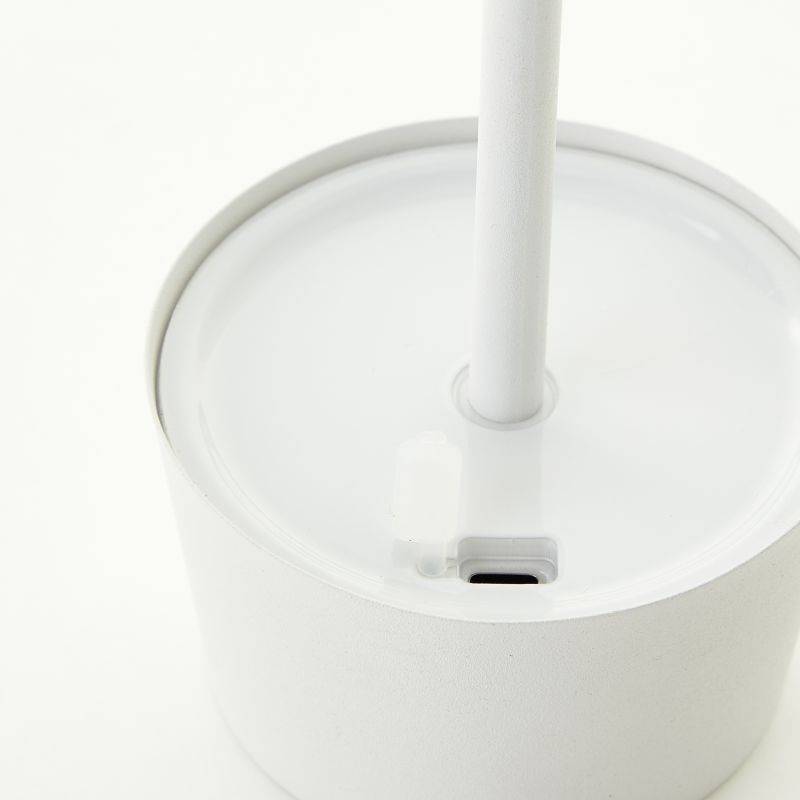 Jona 25cm Blanco portátil De Brilliant - La altura tambi&eacute;n es ajustable si se prefiere una l&aacute;mpara de menos de 25 cm.