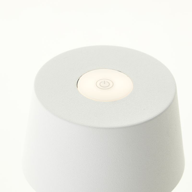 Jona 25cm Blanco portátil De Brilliant - La altura tambi&eacute;n es ajustable si se prefiere una l&aacute;mpara de menos de 25 cm.