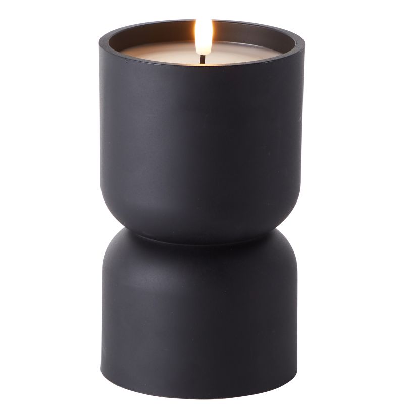 Imagen ampliada de Lovere 19cm Negro De Brilliant - La lámpara tiene una temperatura de color de 2700 K, emite una luz blanca suave y cálida que imita la sensación de una llama real.