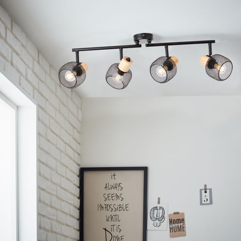 Giada 4 Negro foco de techo De Brilliant - Se puede montar en el techo o en la pared y cuenta con cabezales ajustables que te permiten dirigir la luz donde la necesites, desde resaltar detalles hasta iluminar habitaciones enteras.