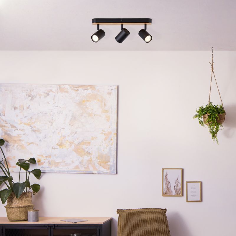 Niels 3 Negro foco de techo De Brilliant - Niels es un foco flexible que puede usarse tanto en el techo como en la pared.