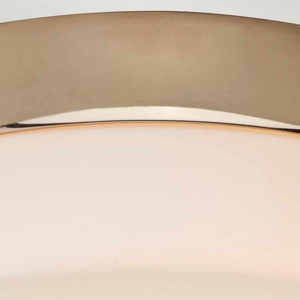 Tamar Ø24 Oro pulido lámpara de baño De Elstead Lighting - La lámpara de techo Tamar en oro pulido es una solución de iluminación elegante y funcional, perfecta para baños gracias a su grado de protección IP44, pero también es adecuada para pasillos y habitaciones con techos bajos.