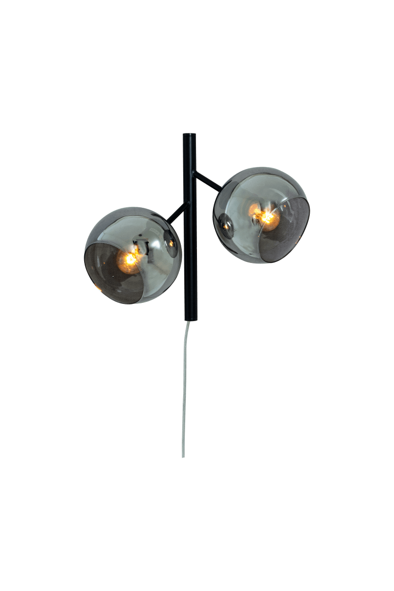 Atom 33cm Gris humo lámpara de pared De Aneta Lighting - La l&aacute;mpara de pared Atom atraer&aacute; todas las miradas en el pasillo, en la escalera, en el sal&oacute;n o dondequiera que la quieras colocar.