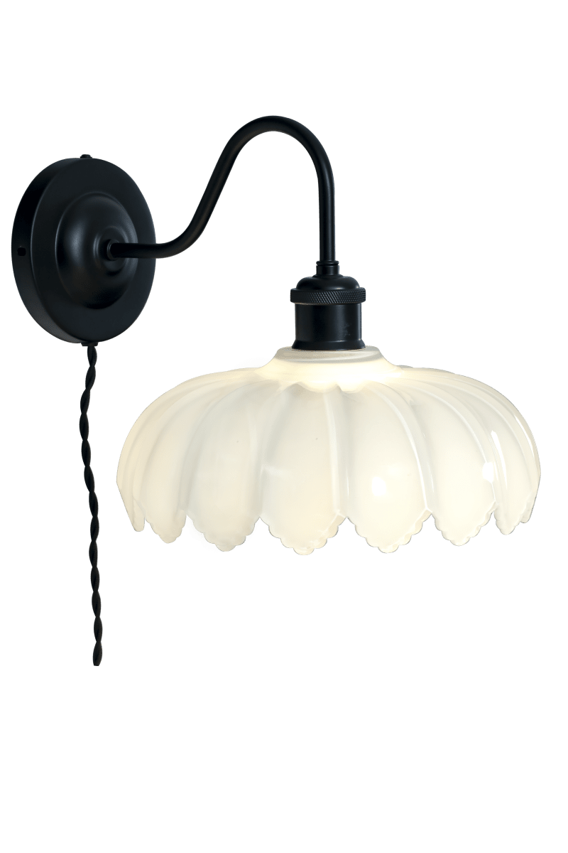 Imagen ampliada de Sofia 32cm Negro lámpara de pared De Aneta Lighting - La lámpara de pared Sofia, de romántico estilo vintage, es un hermoso detalle que se integra en interiores clásicos, rústicos y modernos.