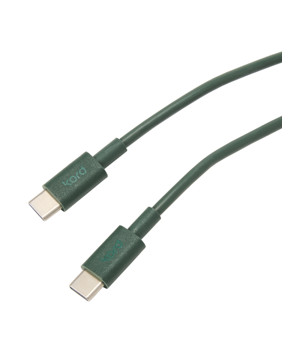 USB-C a USB-C Verde oscuro De Kord - &nbsp;Compatibilidad universal: Compatible con dispositivos USB-C como tel&eacute;fonos m&oacute;viles, tabletas y port&aacute;tiles compatibles con carga USB-C.