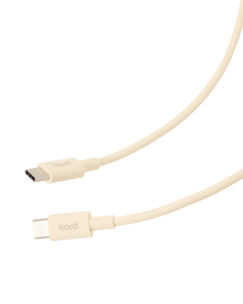 USB-C a USB-C Marfil perlado De Kord - &nbsp;Compatibilidad universal: Compatible con dispositivos USB-C como tel&eacute;fonos m&oacute;viles, tabletas y port&aacute;tiles con soporte de carga USB-C.
