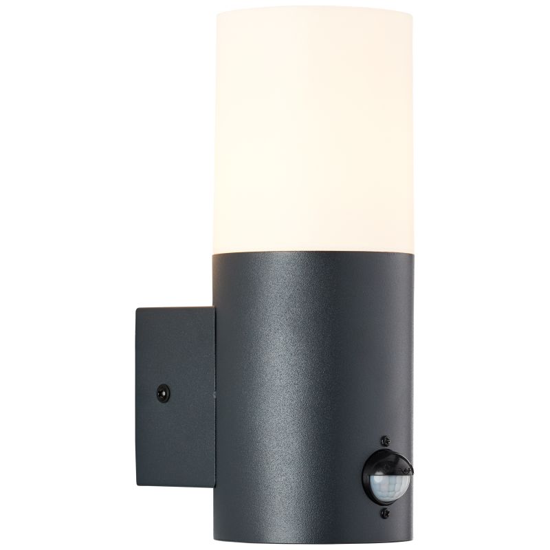 Aberdeen Antracita lámpara de exterior De Brilliant - Aberdeen es una l&aacute;mpara de pared vers&aacute;til que puede usarse tanto decorativamente para resaltar la fachada de una casa como funcionalmente para aumentar la seguridad en aceras y entradas.
