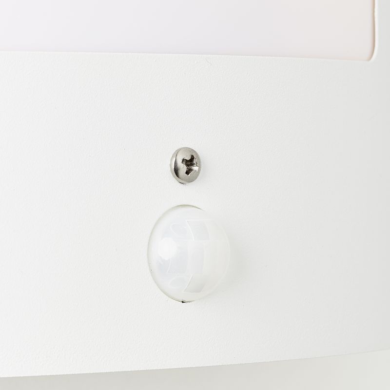 Todd Blanco lámpara de exterior De Brilliant - Incorpora un sensor de movimiento con duración y sensibilidad de iluminación ajustables, lo que garantiza una iluminación flexible y fiable.