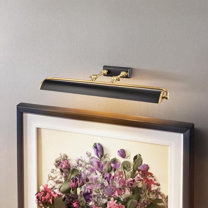 Winchfield 70cm Negro De Elstead Lighting - La gama de lámparas para cuadros Winchfield combina un estilo moderno y retro de mediados del siglo XX con pantallas elegantemente curvadas.