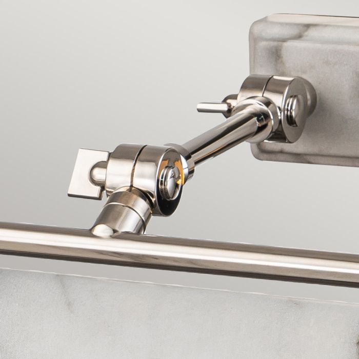 Winchfield 70cm Blanco De Elstead Lighting - La gama de lámparas para cuadros Winchfield combina un estilo moderno y retro de mediados del siglo XX con pantallas elegantemente curvadas.