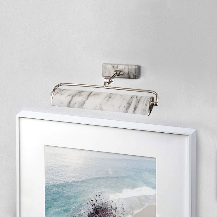 Winchfield 45cm Blanco De Elstead Lighting - La gama de lámparas para cuadros Winchfield combina un estilo moderno y retro de mediados del siglo XX con pantallas elegantemente curvadas.