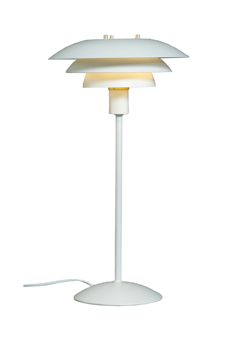 Imagen ampliada de Epsilon 47cm Blanco lámpara de mesa De Aneta Lighting - Su pantalla met&aacute;lica de tres piezas garantiza una distribuci&oacute;n de luz agradable y evita los reflejos.