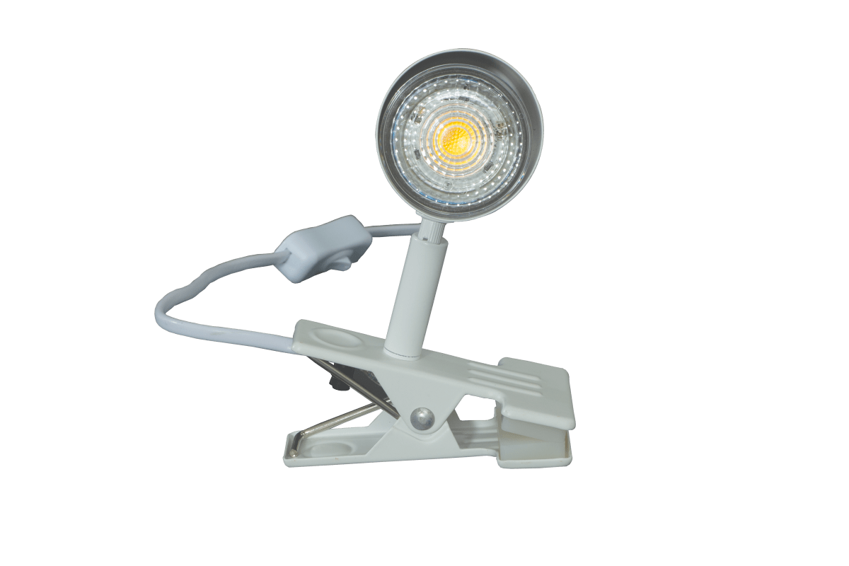 Hugin Blanco lámpara de pinza De Aneta Lighting - Su dise&ntilde;o sencillo y limpio se adapta a la mayor&iacute;a de los espacios.